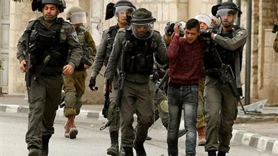 الاحتلال الإسرائيلي يعتقل 9 فلسطينيين بينهم 7 أشقاء من الخليل