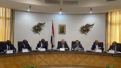 رئيس صندوق التنمية الحضرية يستقبل وزير الأشغال العامة الأنجولي