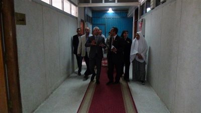 رئيس جامعة المنيا يتفقد وحدات المعمل المركزي للتحاليل الدقيقة