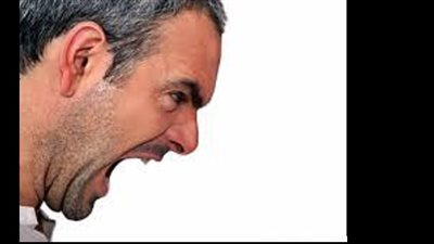 احذر هذا الفعل يخرجك عن اهل الصلاح والتقوى ولوكنت متصفاً بهما