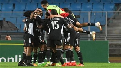 نصف الأهلي مهدد بالغياب عن النهائي بسبب تراكم البطاقات
