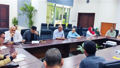 رئيس جهاز العاصمة الإدارية يُواصل لقاءاته مع سكان الحي الثالث R3