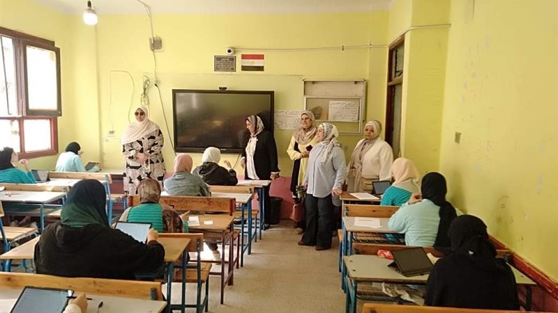 لجان امتحانات