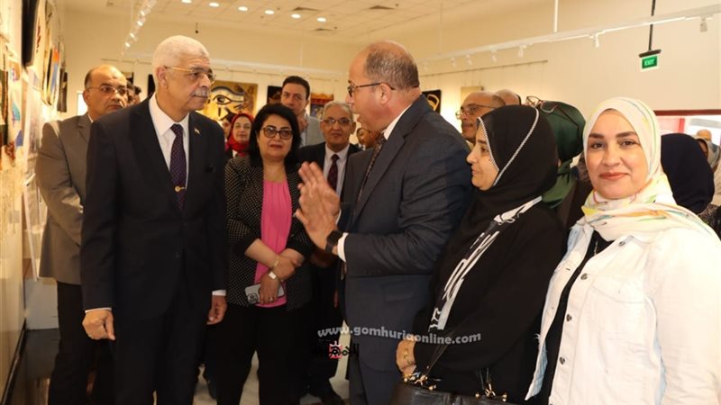 لوحات ومشغولات التربية