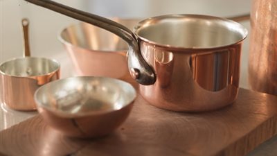 طرق مبتكرة لتنظيف الاوانى النحاس