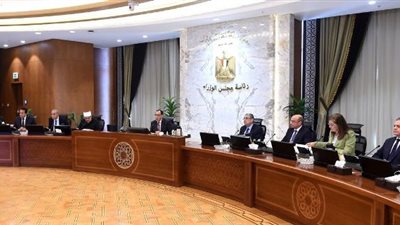 إعفاء 20 قطاعا صناعيا من الضريبة العقارية لـ3 سنوات.. تيسيرات من الحكومة للمستثمرين