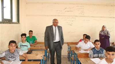 استبعاد رئيس اللجنة والمراقب الاول ومراقب الدور و٢ من الملاحظين