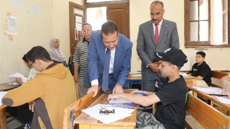 محافظ المنوفية خلال