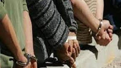 ضبط 8 أشخاص نقبوا عن الآثار داخل المقابر: مات فيها مواطن