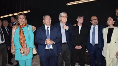 وزيرة الثقافة تتفقد أجنحة إيطاليا والسعودية والإمارات فى فينيسيا