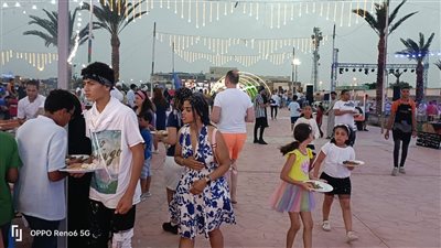 مولد شعبي لتنشيط السياحة على شواطئ الغردقة بمشاركةالسائحين