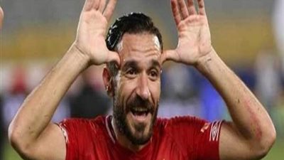 الأهلي يتجه لدفع مستحقات علي معلول بالجنيه المصري