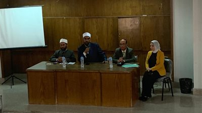 ندوات تثقيفية لحُجاج الجمعيات الأهلية بالإسماعيلية