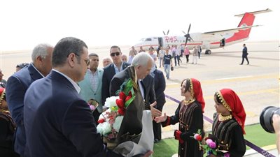 وزير التعليم يصل الوادى الجديد لتفقد عدد من المدارس