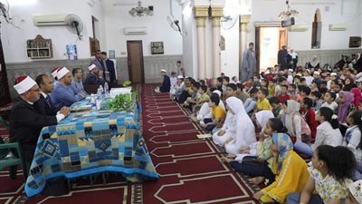 نائب محافظ المنيا يشهد فعاليات برنامج النادي الصيفي بمسجد الفولي