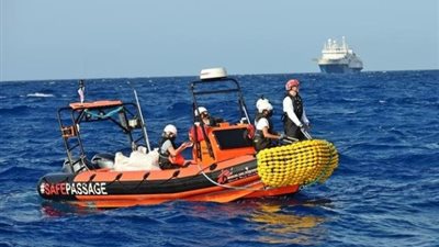 انتشال ثلاث جثث من بحيرة شمال إيطاليا بعد انقلاب قارب سياحي