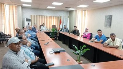 رئيس جهاز السويس الجديدة يعلن نبأ سار للعاملين بمجال الإدارة /صور
