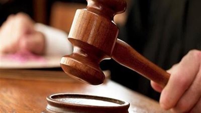 17 يونيه اولي جلسات محاكمة المتهمة بقتل والدها بفاقوس