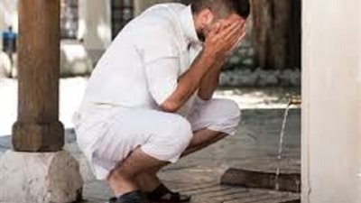 تعرف على ضابط فساد الوضوء عند دهن الجسد او الشعر