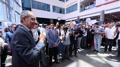 طلعت:نستهدف جعل مصر مقصد إقليمى وعالمى للكفاءات فى مختلف التخصصات
