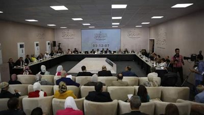 حاتم يقترح إلغاء جميع المجالس العليا للتعليم وضمها
