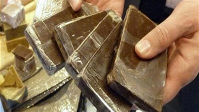 ضبط عاطل بحوزته 5 قطع حشيش فى مطروح