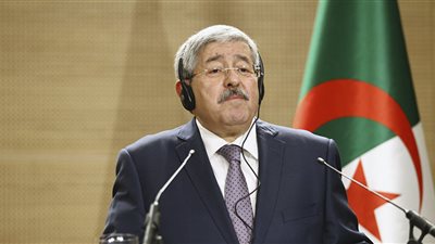 رئيس وزراء الجزائر السابق أمام القضاء