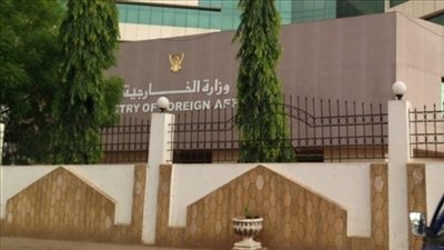 الخارجية السودانية تستدعي السفير البريطاني احتجاجا على تصريحاته