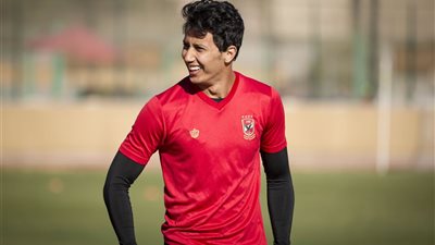 الأهلى يعلق على مفاوضات الزمالك مع عمرو جمال