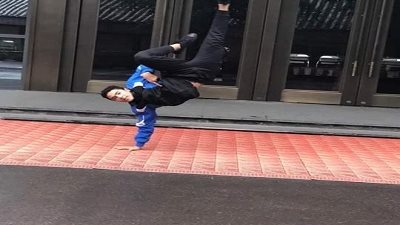 طالب بتعليم غرب شبرا يحصد المركز الثاني عالميا في الكنغو فو .