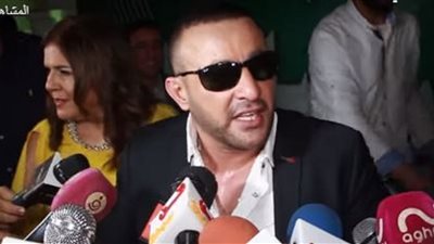 بالصور | احمد السقا ينفعل على صحفى .. والسبب سؤال