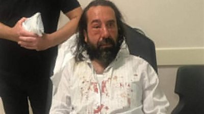 بلطجية أردوغان يسحلون رجل أعمال لدعمه مرشح المعارضة لرئاسة بلدية اسطنبول.. فيديو وصور