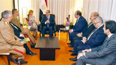 السيسي يبحث مع رئيس أركان القوات المسلحة الرومانية التعاون المشترك