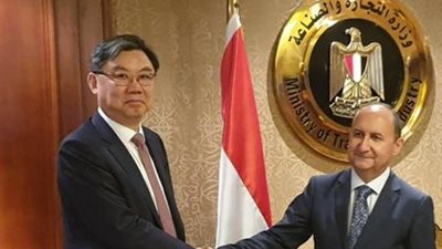 وزير التجارة والصناعة يعلن: بدء شراكة مصرية صينية لانتاج طراز جديد من سيارات MG بمصر