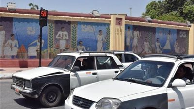 تركيب إشارات صوتية ومرئية لخدمة ذوي الاحتياجات الخاصة بميادين اسيوط