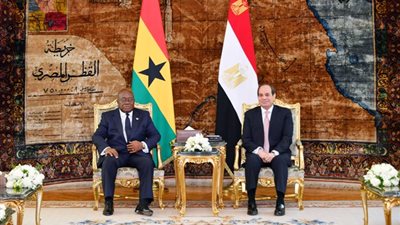 الرئيس يستقبل رئيس جمهورية غانا لبحث العلاقات التاريخية بين البلدين