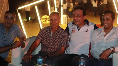 بالصور ..نجوم الفن والرياضه يتابعون مباريات امم افريقيا بالشيخ زايد