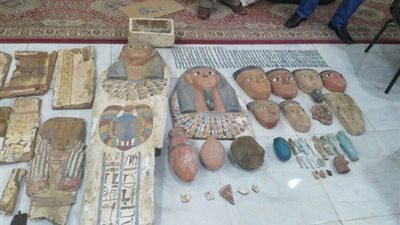 إلقاء القبض على تشكيل عصابى بتهمة حيازة الآثار والنصب بالوادى الجديد