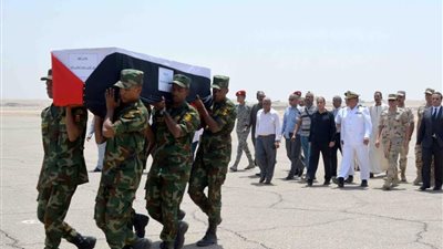 محافظ الأقصر ينعى شهيد الحدادين ويتقدم بواجب العزاء