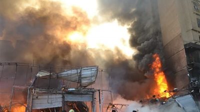 السيطرة على حريق داخل معرض وملاهى فى الهرم