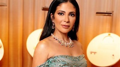 منى زكي: نعمل بجميع الظروف ونتغاضي عن نفسنا لاسعاد الجمهور