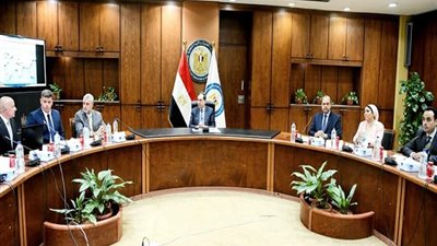 الملا : دخول شركات عالمية للعمل فى مجال خدمات السفن بمصر