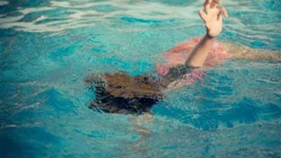 نيابة الغردقة تباشر التحقيقات بواقعة غرق طفلين بحمام السباحة
