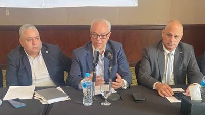 الليثى: لجنة من الحكومة وهيئة الشراء والغرفة لحل مشاكل صناعة الدواء فى مصر