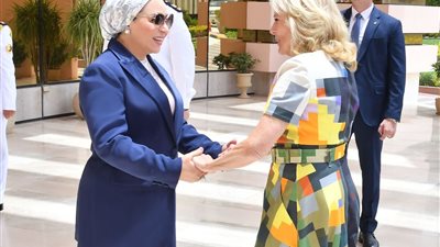 قرينة الرئيس: سعدت بلقاء السيدة جيل بايدن خلال زيارتها لبلدها الثاني مصر