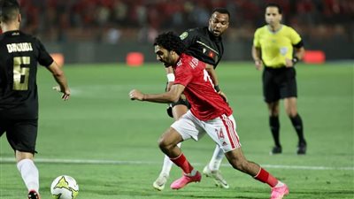 سمير عثمان ينتقد حكم مباراة الأهلي والوداد