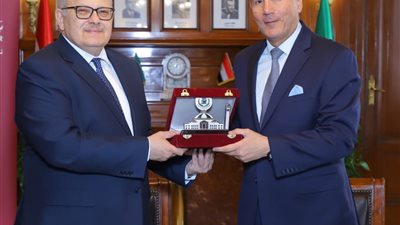 بنك مصر يدعم مستشفيات جامعة القاهرة بمبلغ 160 مليون جنيه وينهض بأقسام العيادات الخارجية ويدعم قسم القلب والصدر بأجهزة طبية