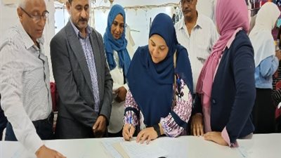 وزارة العمل: تدريب مهنى وعقود عمل لفتيات بمحافظة قنا