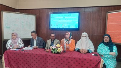 أضرار البلاستيك فى احتفال اليوم العالمي للبيئة بمجمع إعلام قنا