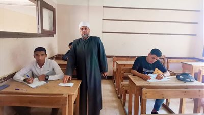 الجنيدى يتفقد لجان الجبر للعلمى بادارة غرب الزقازيق الازهرية